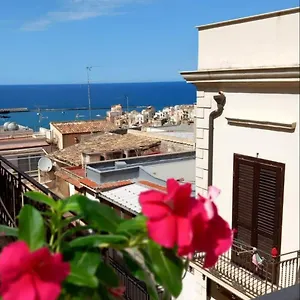 caterinas-room.sicilyhotelsitaly.net/