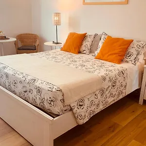 Guest house 71, Milan